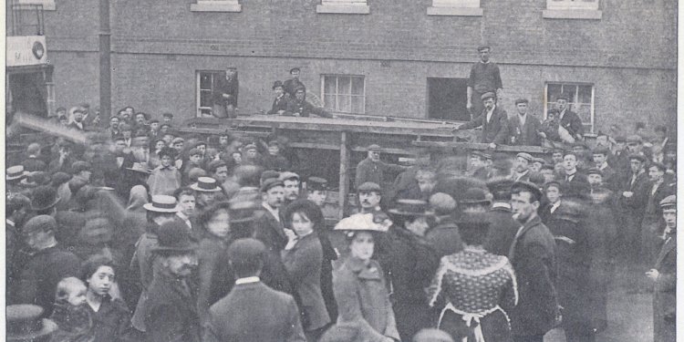 Brompton Tram Crash 30th October 1902